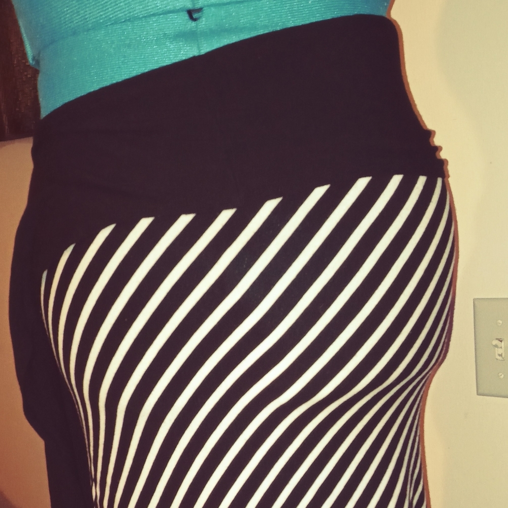 White House Black Market black and white Stripe skirt size small
